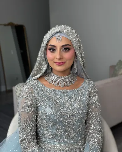 Bridal look in ice blue